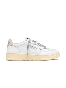 Autryスニーカー